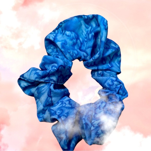 Beautiful zipper bag/sarong/scrunchy from St Maarten. Lime grn/Ocean blues. - Picture 8 of 8